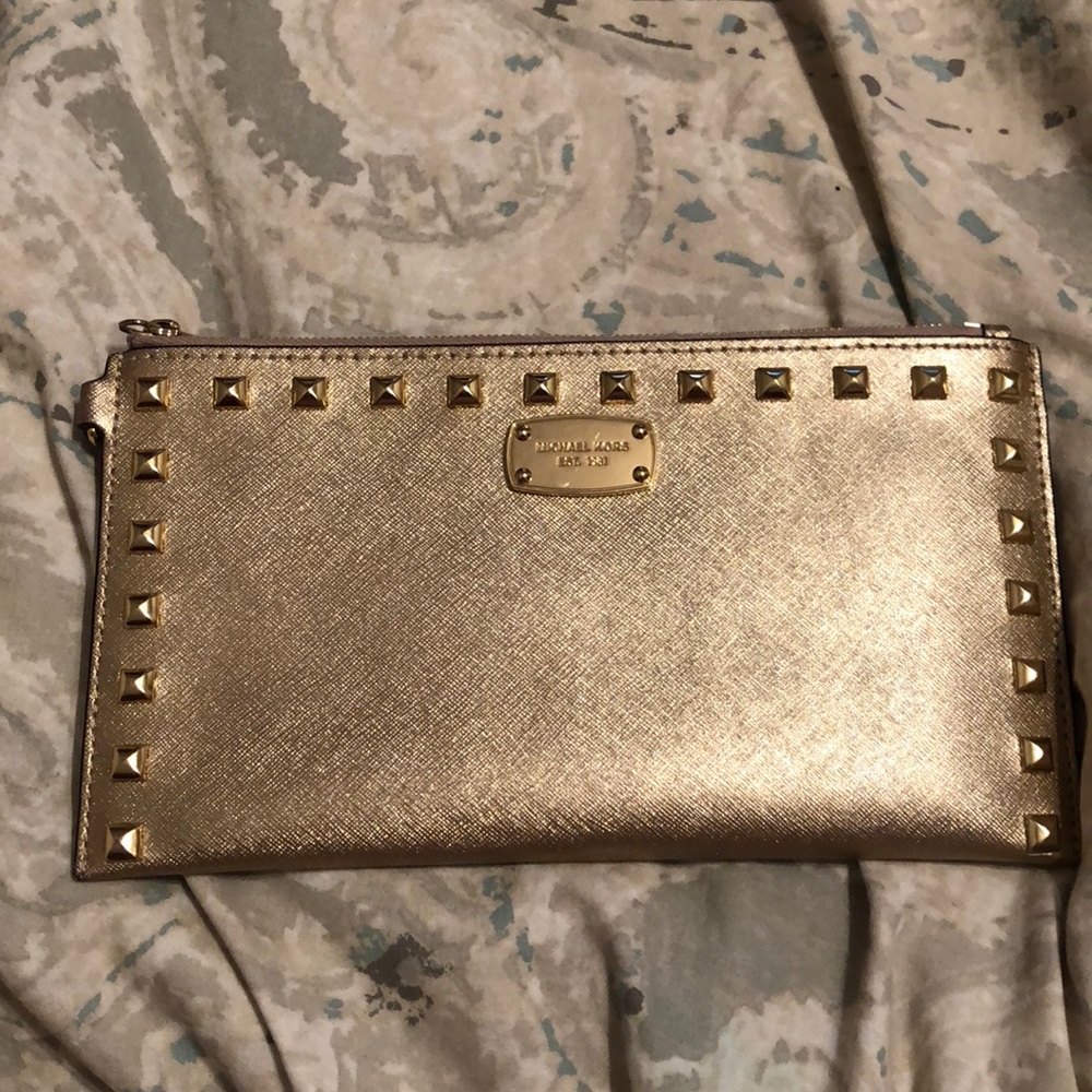 Wristlet